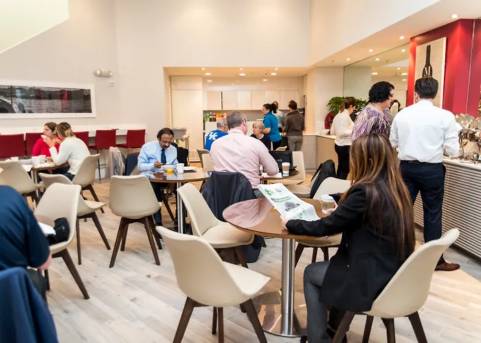 Point & Suites UniversalResort Hotel