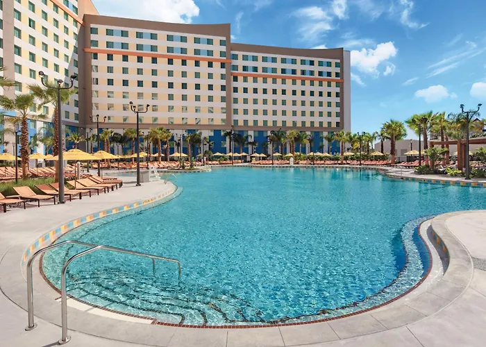 Universal'S Endless Summer - Dockside Inn And SuitesResort Hotel